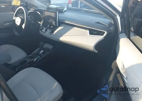 2021 Toyota Corolla Hybrid Le z USA, uszkodzony, nr VIN JTDEAMDE0MJ032382